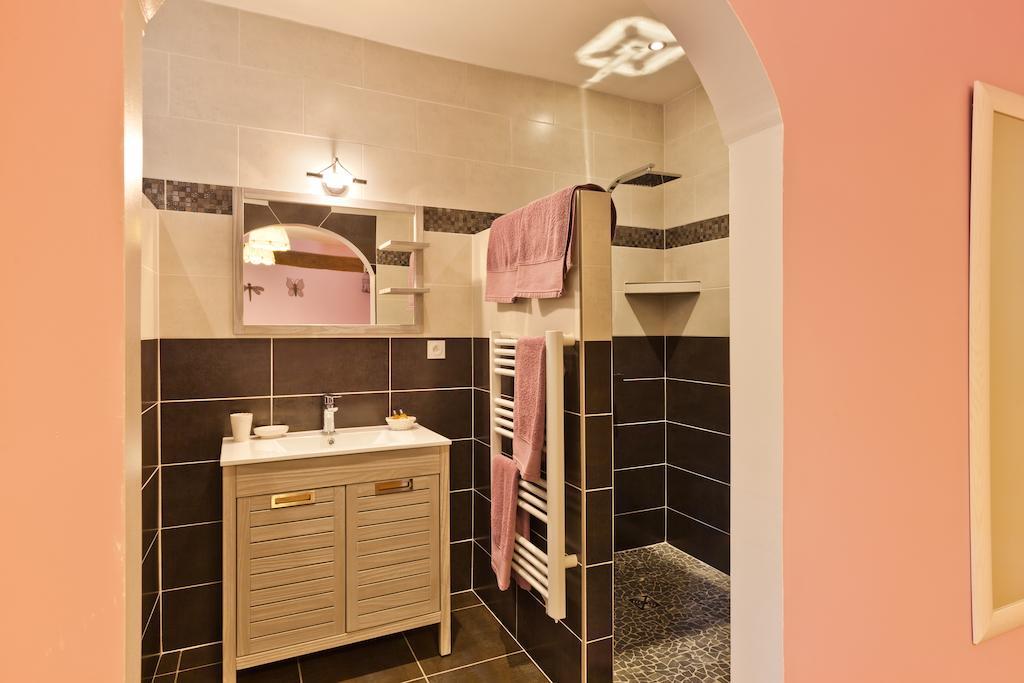 Clos De La Gourmandière Saint-Lothain Habitación foto